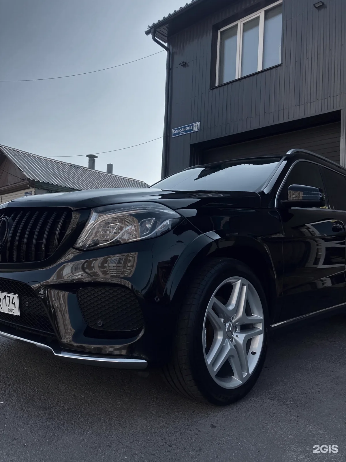 Чёрный Mercedes GLS после детейлинга у студии AT Detailing на улице Колсанова, 11